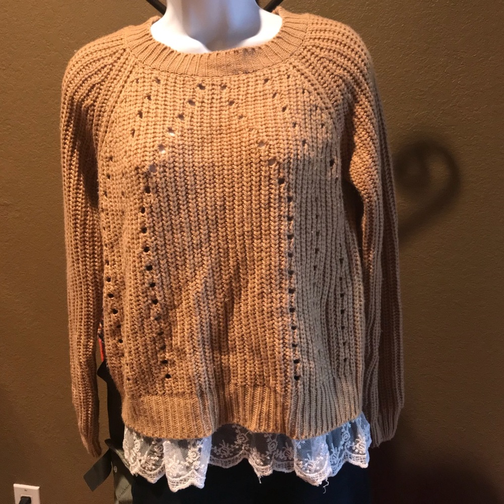 Pol sweater with cute lace underlay size Small GC